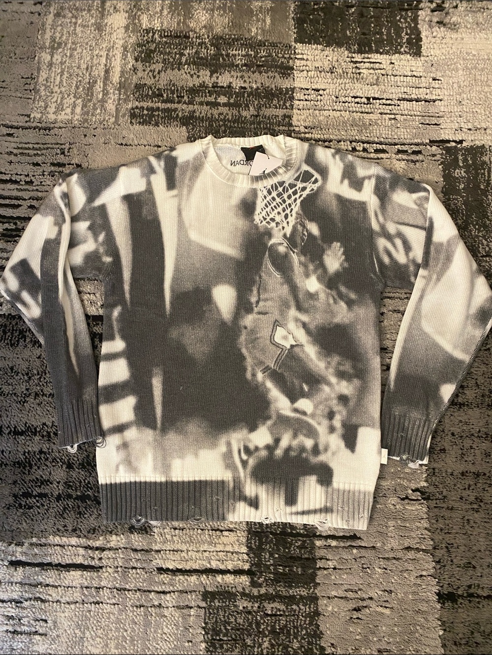 New Men’s Air Jordan Print Knit Loose Fit Sweater Sail/Grey HQ1635